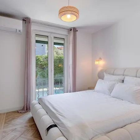 Будинок відпочинку Urbanflat 228 - D Exception Avec Piscine Privee Et Plages A Pied Les Pins