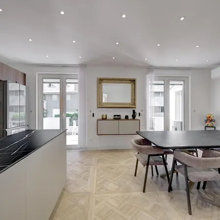 Будинок відпочинку Urbanflat 228 - D Exception Avec Piscine Privee Et Plages A Pied Les Pins Жюан-ле-Пен